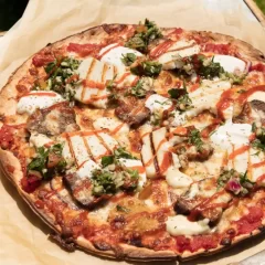 1801-mediterranean-bbq-lamb-pizza_Desktop-1300x658